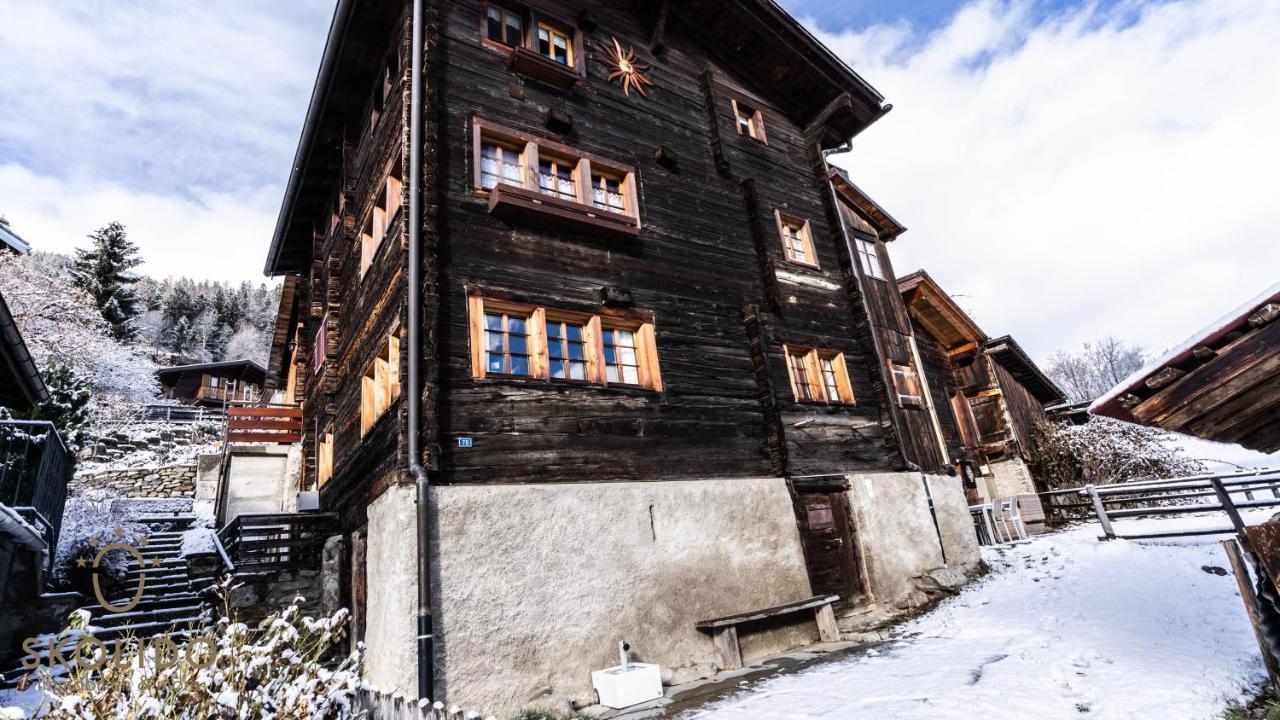 Heimeliges Walliserhaus Fiesch Eksteriør billede