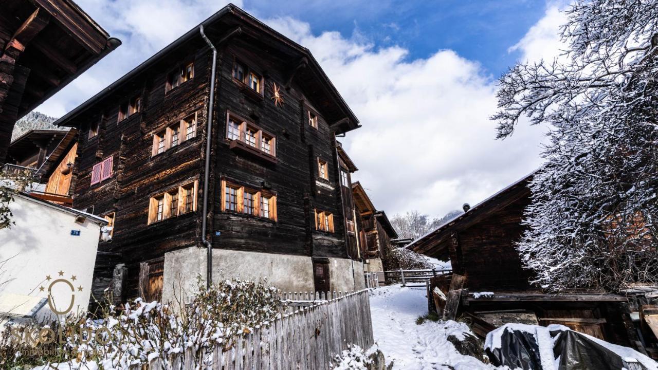 Heimeliges Walliserhaus Fiesch Eksteriør billede