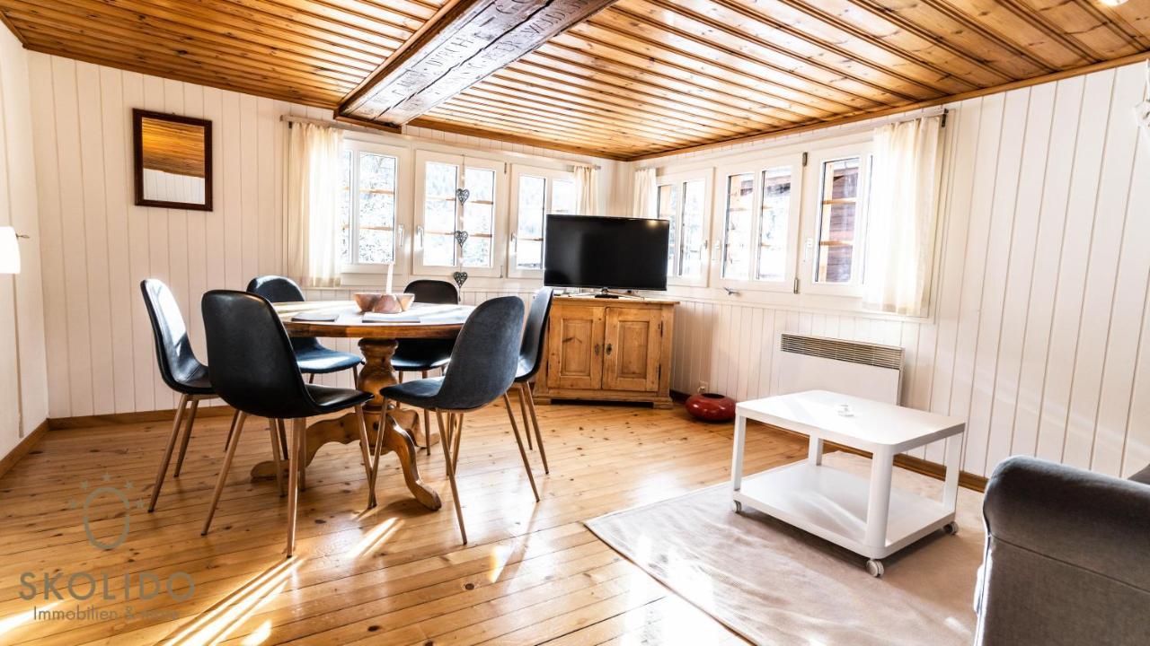Heimeliges Walliserhaus Fiesch Eksteriør billede